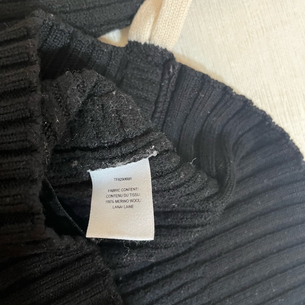 Derek Lam 100% Merino Wool Ribbed Knit Sweater with Braided Detail - Picture 9 of 12